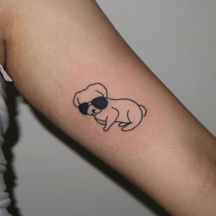 Confira tatuagem de cachorro delicada
